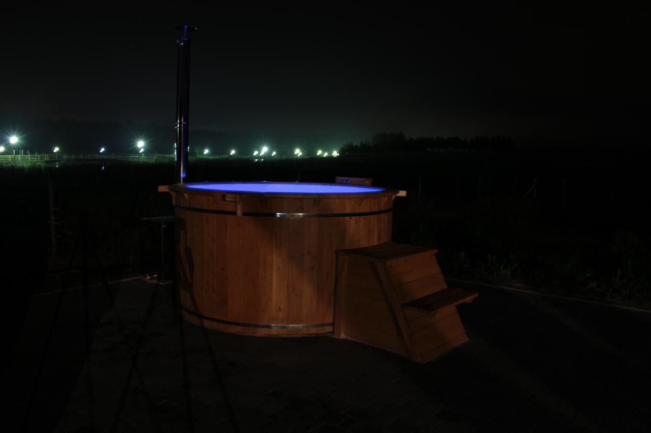 Лоджи Biały Łabędź Wilków-33